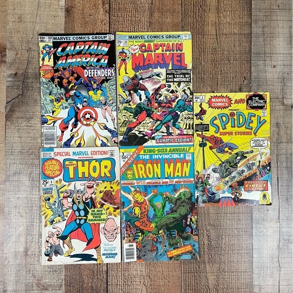 Vintage 80's Marvel Comics Group Captain America